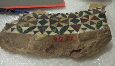 Fragment de mosaïque de pavement d'un ensemble (de OA 9271 à 9292)