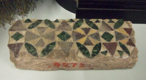 Fragment de mosaïque de pavement d'un ensemble (de OA 9271 à 9292)