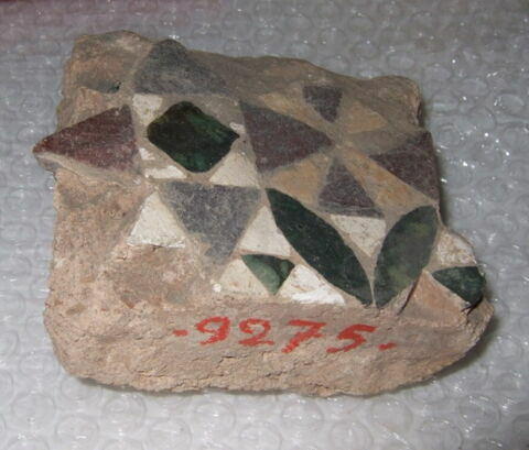 Fragment de mosaïque de pavement d'un ensemble (de OA 9271 à 9292)