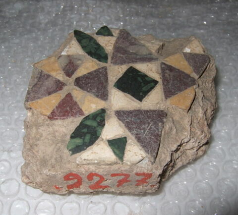 Fragment de mosaïque de pavement d'un ensemble (de OA 9271 à 9292)