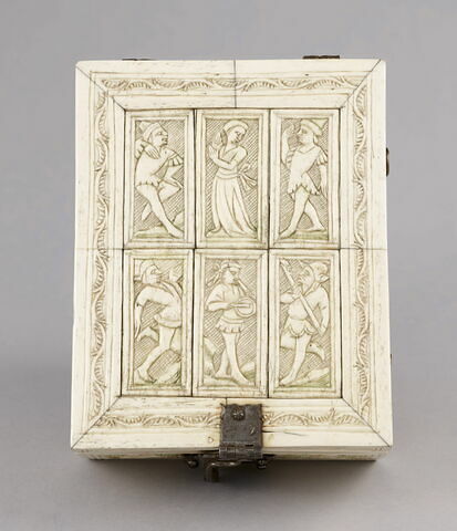 Coffret de mariage : danse mauresque et scènes de jeu et de chasse, image 6/11