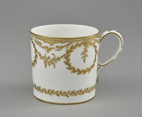 Tasse d'un cabaret (TH 1387 à 1391), image 3/8