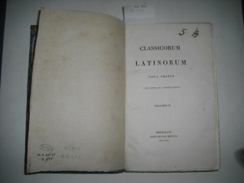 Ouvrage en langue latine : Virgilius. Volume II, grand in-8. Classicorum latinorum nova editio cum notis et commentariis. Chez Mediolani, typis par Nicolai Bettoni, 1819 ayant appartenu au duc de Reichstadt