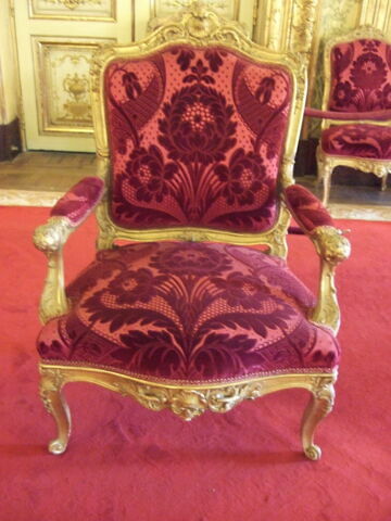 Grand fauteuil.