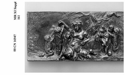 Bas-relief : bacchanale, faunesse et enfants