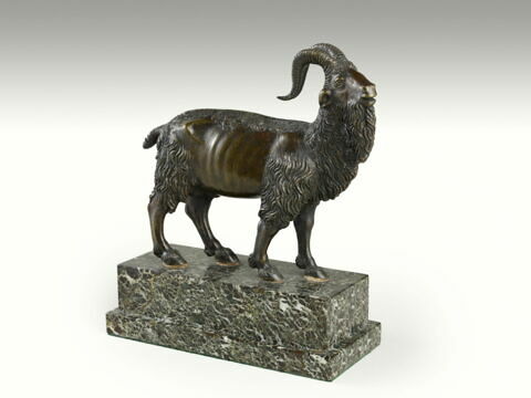 Statuette : bouc