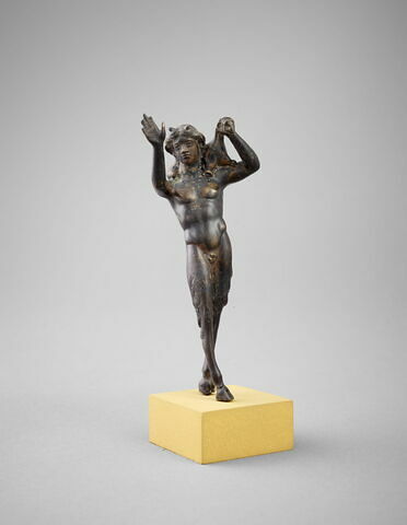 Statuette : satyre portant une outre sur son épaule, image 2/3