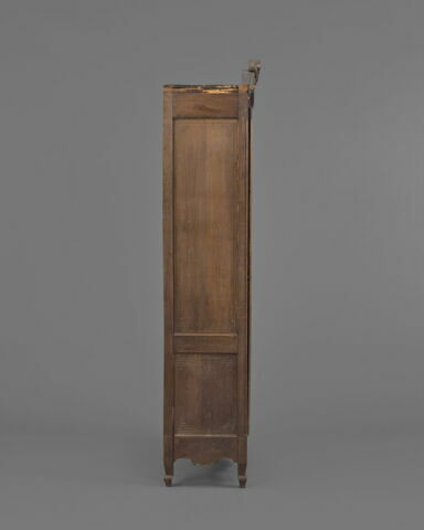 Petite armoire vitrée, image 4/9