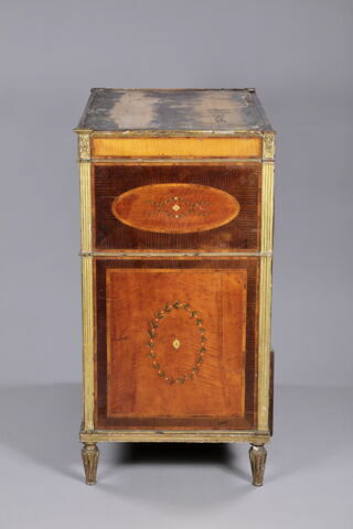 Petite commode polychrome à décor floral, image 4/11