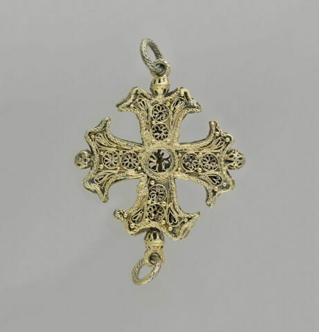 Croix de Malte en argent filigrané et doré