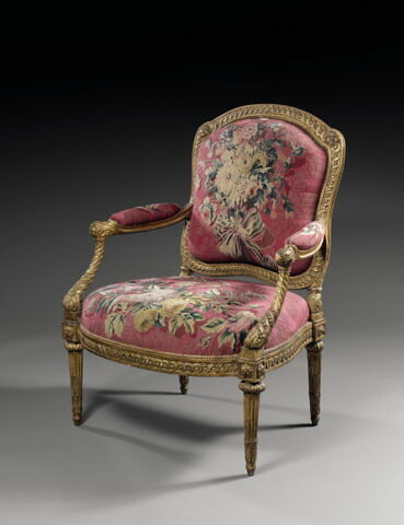 Fauteuil à la reine et à châssis, d'une suite de six fauteuils et un canapé (avec le OA 10290, OA 10291, OA 10293, OA 10294, OA 10295, OA 10296)