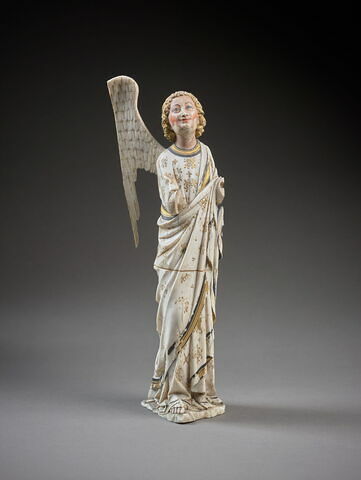 Statuette : ange de gauche du groupe du Couronnement de la Vierge