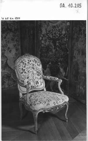 Fauteuil à la reine, d'une suite de six (avec le OA 10205, OA 10206, OA 10207, OA 10208, OA 10209 et OA 10210), image 2/2