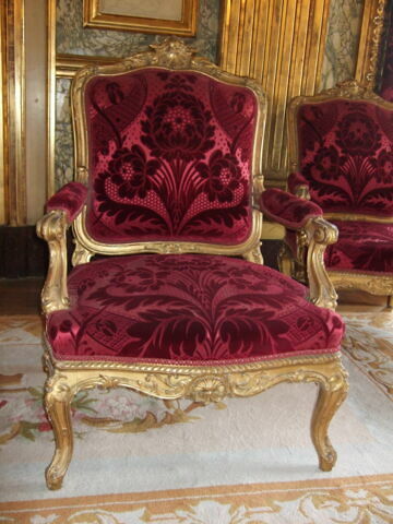 Fauteuil de style Louis XV