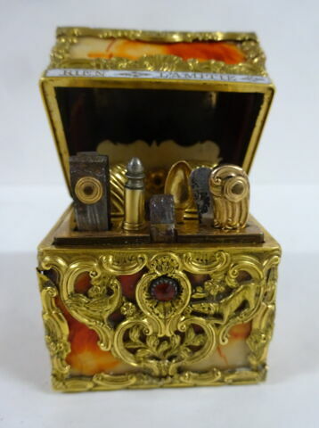 Petit nécessaire, image 2/4
