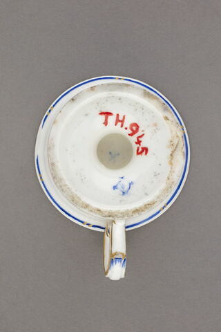 Tasse à glace, d'un ensemble de vingt-cinq (TH 926 à 950), d'un service (TH 809 à 1066), image 2/4