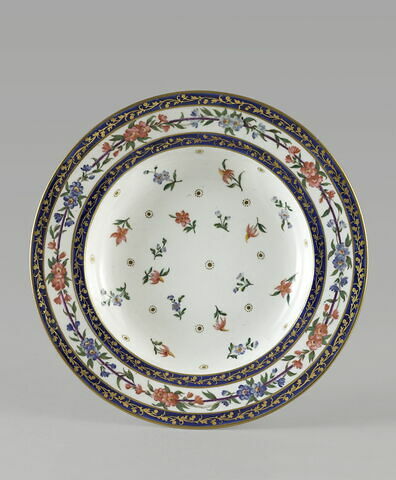 Assiette creuse, d'une série de douze (R 700 à 711), image 4/4