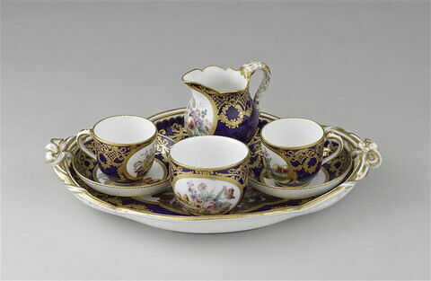 Pièce d'un déjeuner : Soucoupe (b), image 3/5