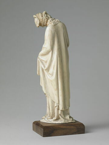 Statuette provenant du groupe représentant la Descente de Croix : la synagogue, image 10/12