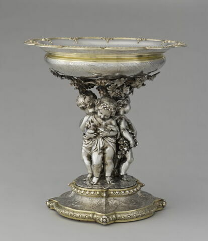 Coupe d'un ensemble de quatre (OA 12519 1 à OA 12519 4) du surtout de table du duc de Luynes (1802-1867)