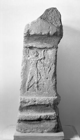 stèle ; maquette, image 8/8