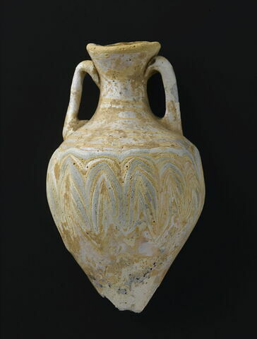 vase, image 3/3