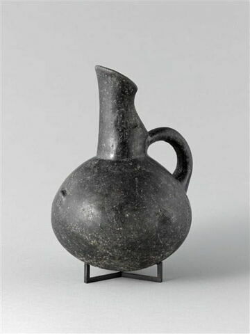 vase, image 3/4