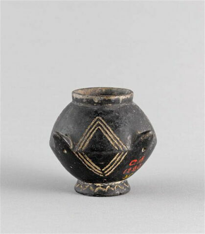 vase, image 6/8