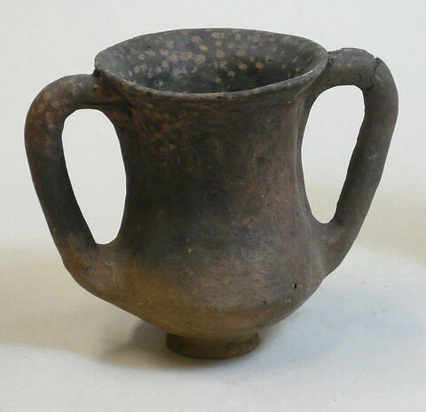 vase, image 3/3