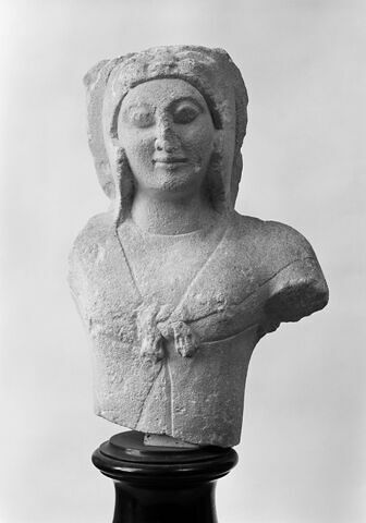 statue, image 4/4