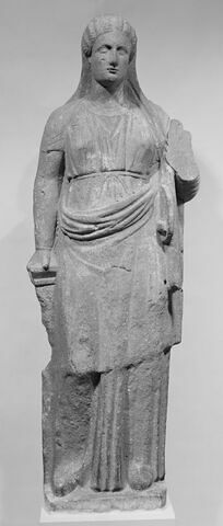 statue, image 3/4