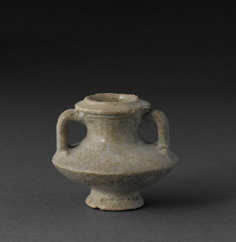 vase miniature