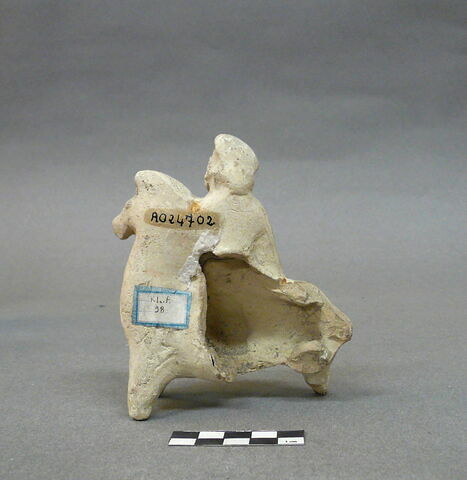 figurine, image 2/2