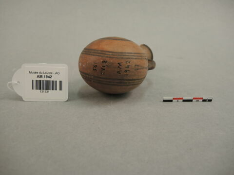 vase, image 2/3