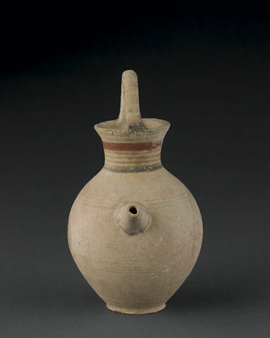 vase, image 3/5