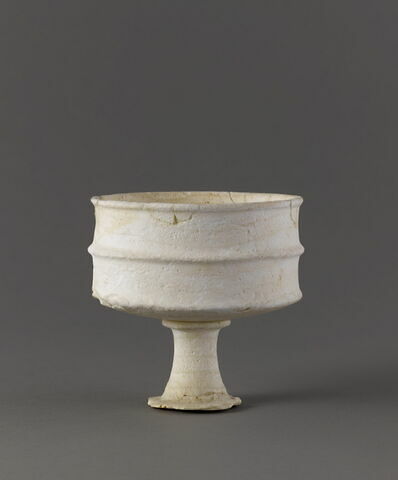 vase, image 2/2