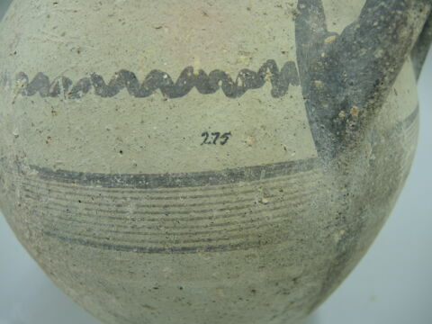 vase, image 2/3