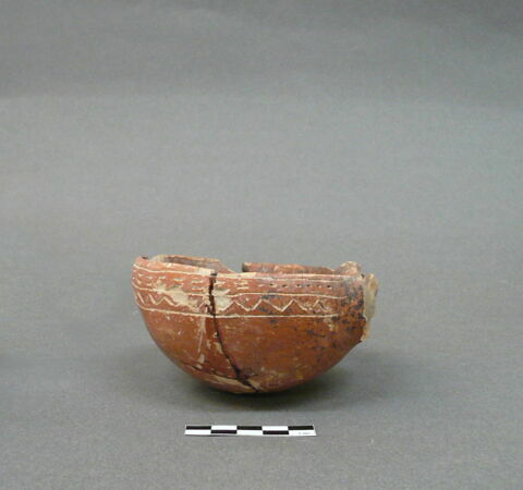 vase, image 3/3