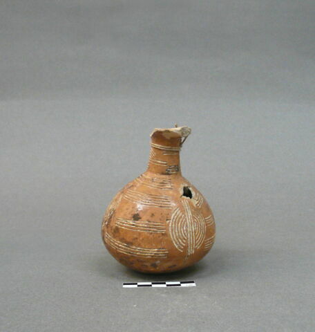 vase, image 2/2