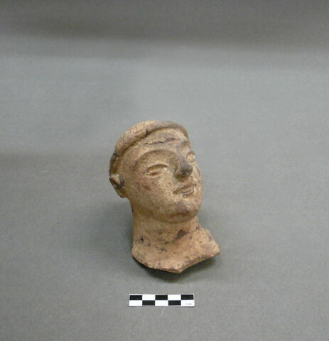 figurine ; fragment ; tête, image 2/2