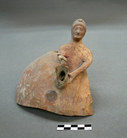 vase  ; figurine ; applique