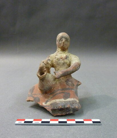 vase  ; figurine ; applique