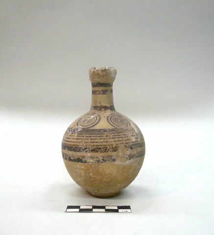vase, image 3/5