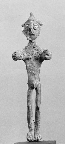 figurine, image 2/2