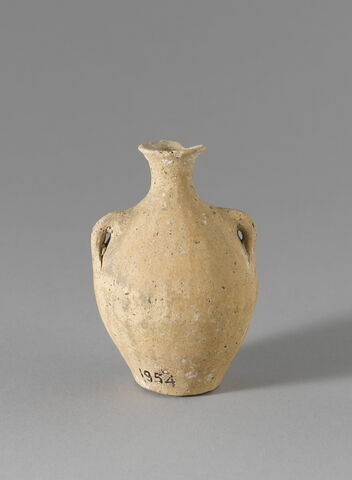 vase, image 2/2