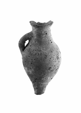 vase, image 2/2