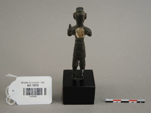 figurine, image 2/2