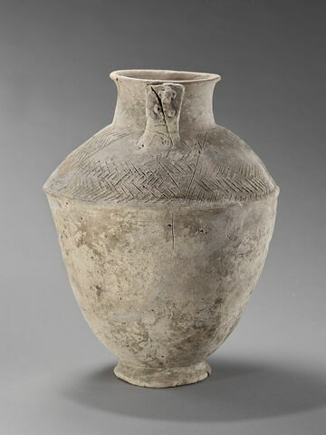 vase, image 7/16