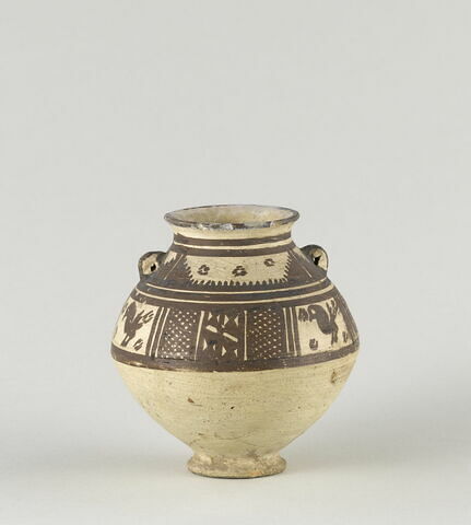 vase, image 3/3