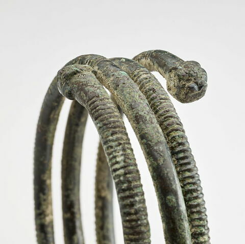 bracelet, image 3/4